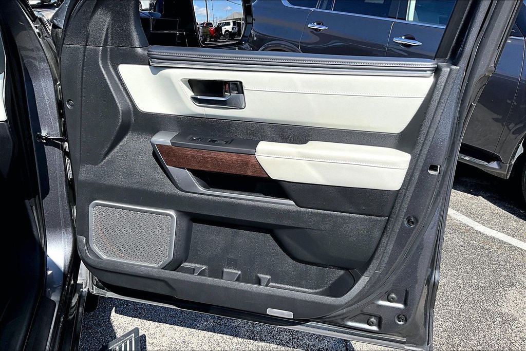 2024 Toyota Sequoia Capstone