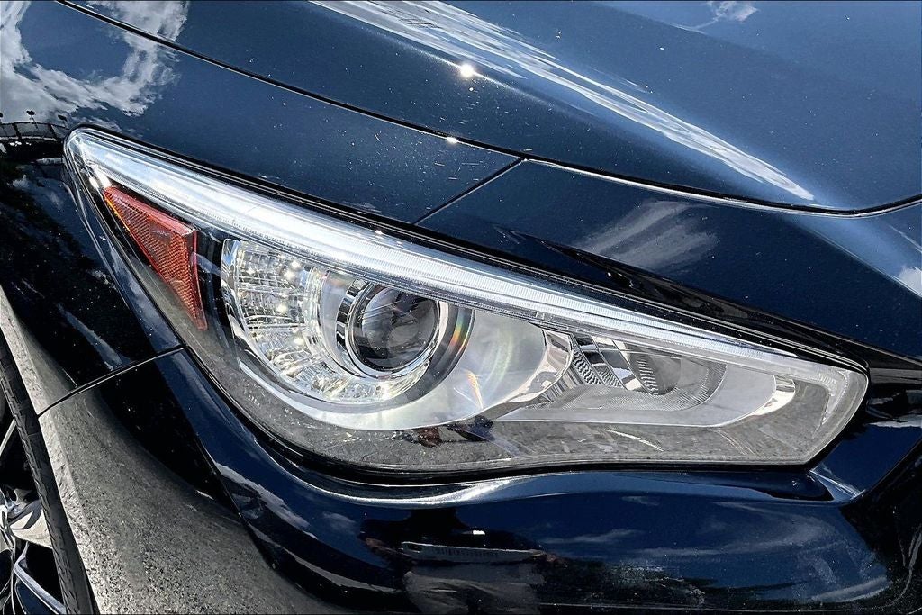 2023 INFINITI Q50 LUXE