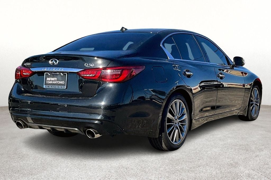2023 INFINITI Q50 LUXE