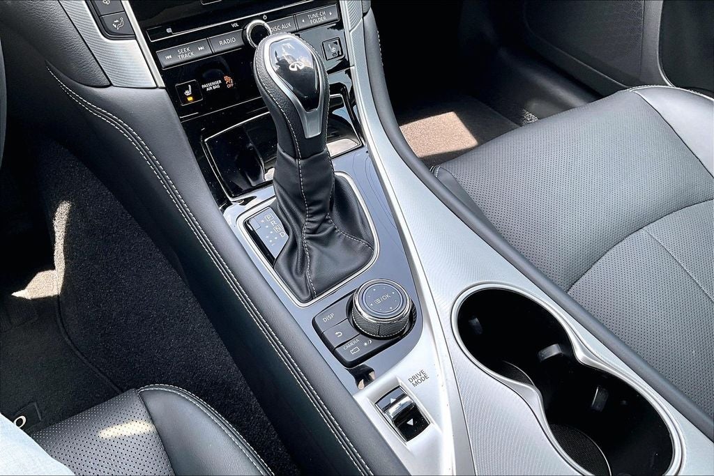 2023 INFINITI Q50 LUXE