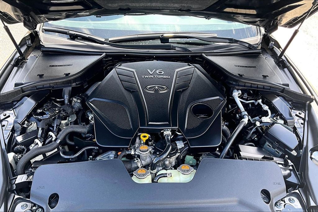 2023 INFINITI Q50 LUXE