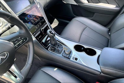 2023 INFINITI Q50 LUXE