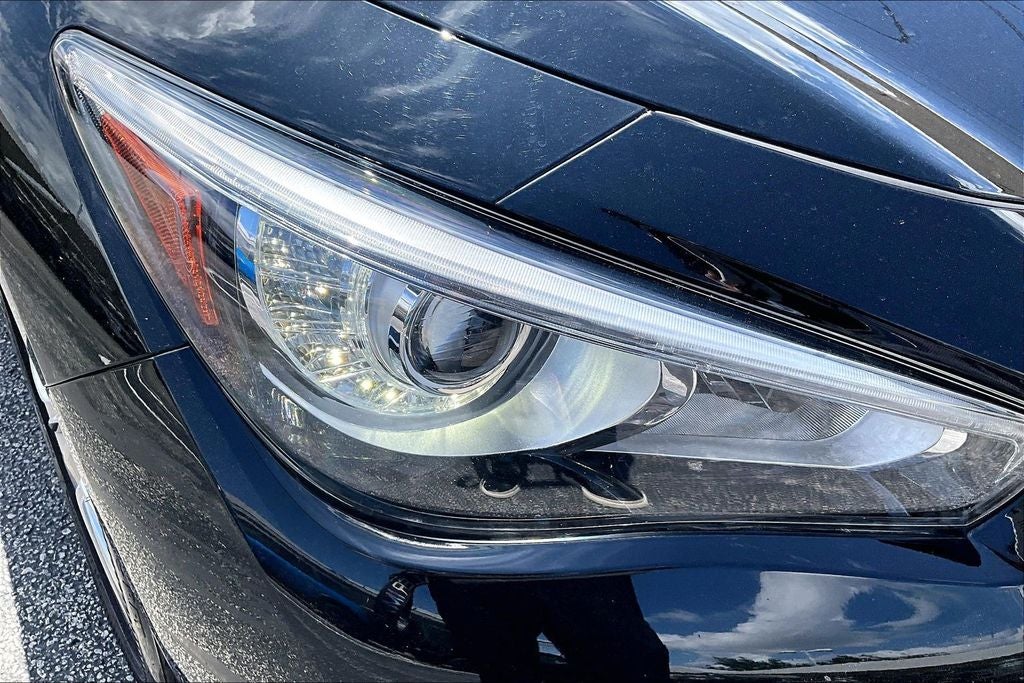 2023 INFINITI Q50 LUXE