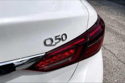 2023 INFINITI Q50 LUXE