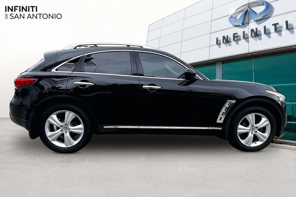 2011 INFINITI FX35 Base