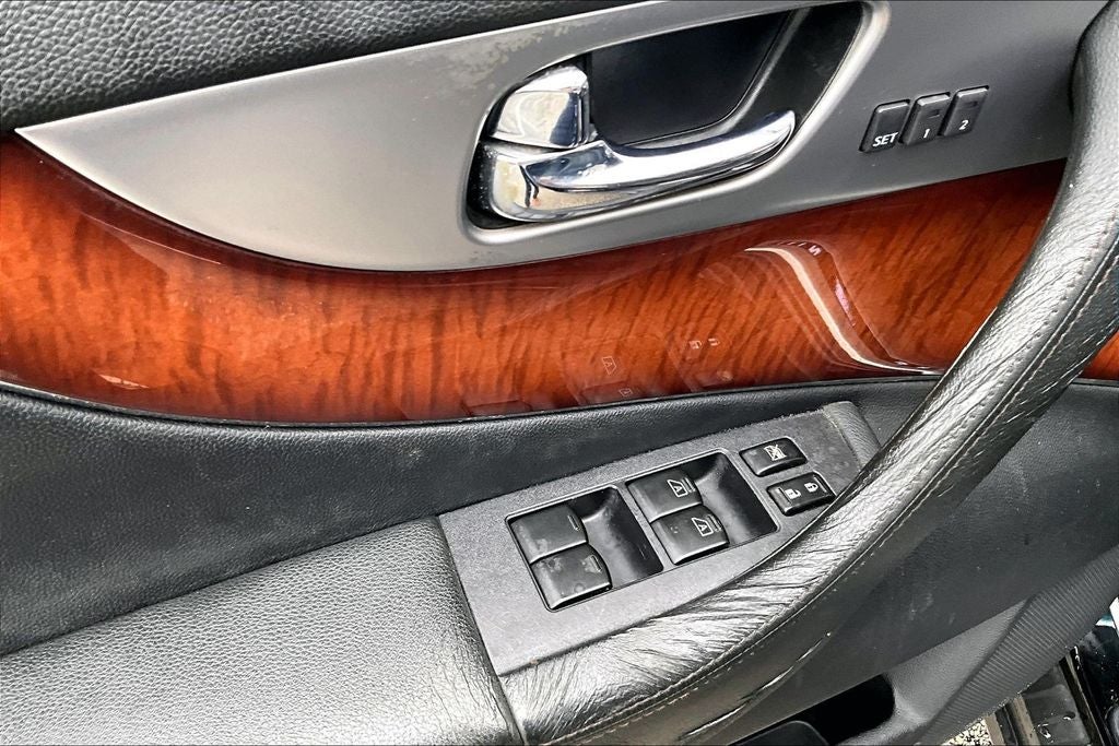 2011 INFINITI FX35 Base