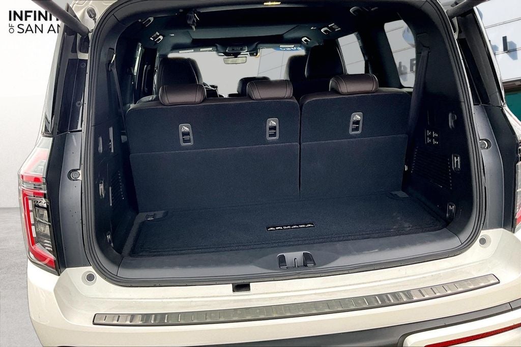 2025 Nissan Armada Platinum