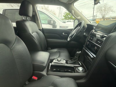 2024 INFINITI QX80 LUXE