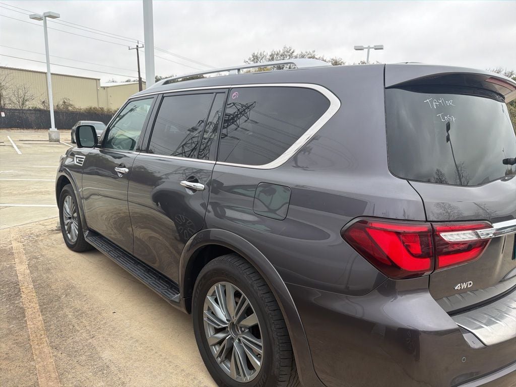 2024 INFINITI QX80 LUXE