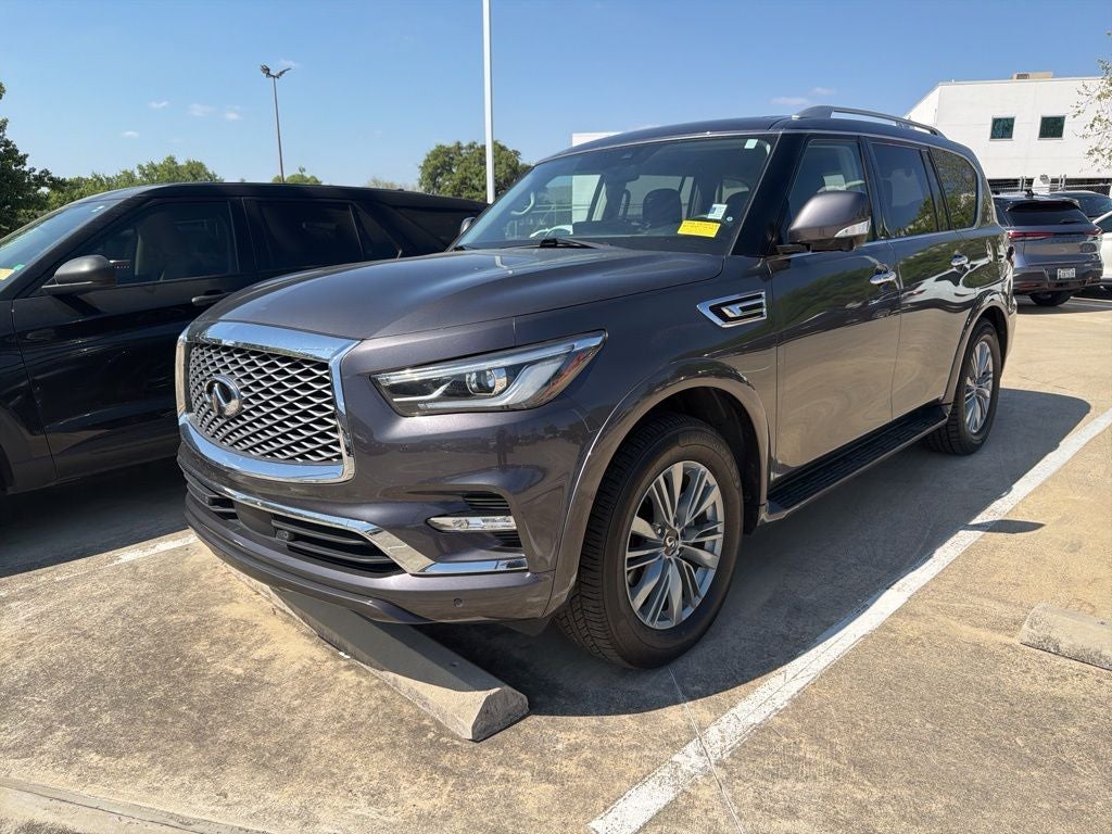 2024 INFINITI QX80 LUXE