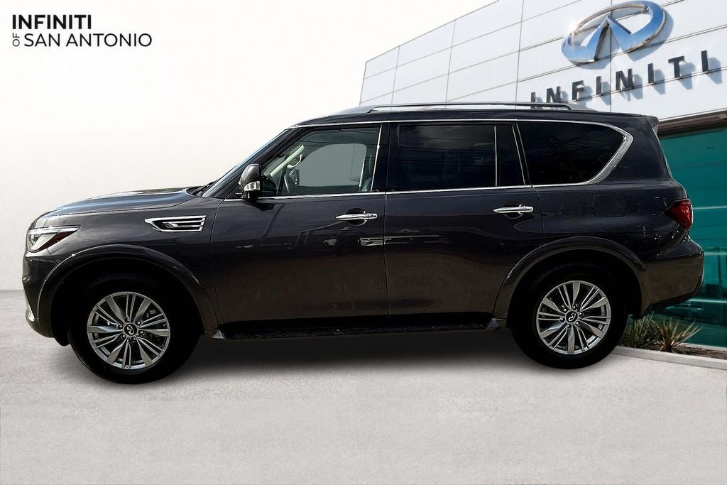 2024 INFINITI QX80 LUXE
