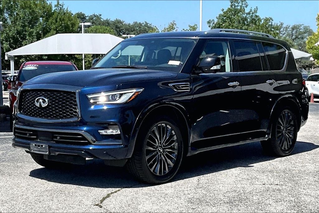 2023 INFINITI QX80 Premium Select