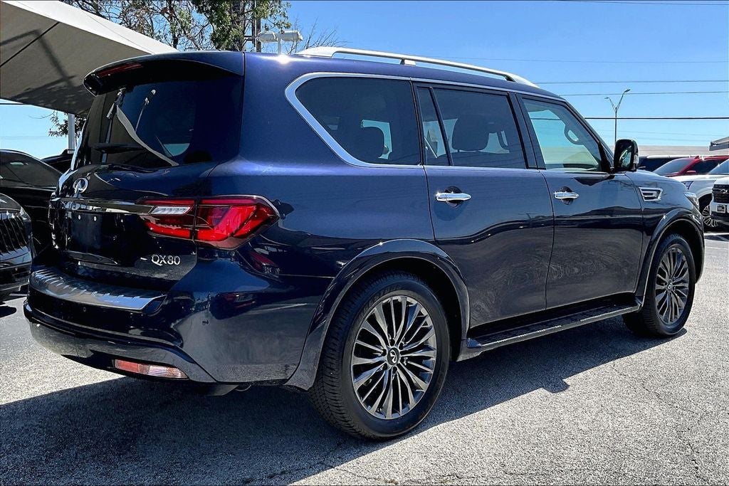 2023 INFINITI QX80 Premium Select