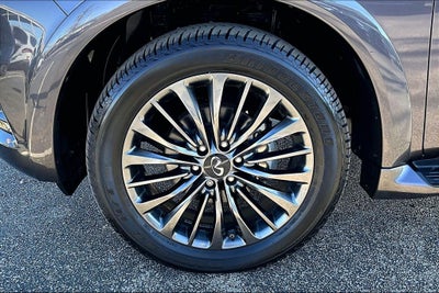 2023 INFINITI QX80 Premium Select