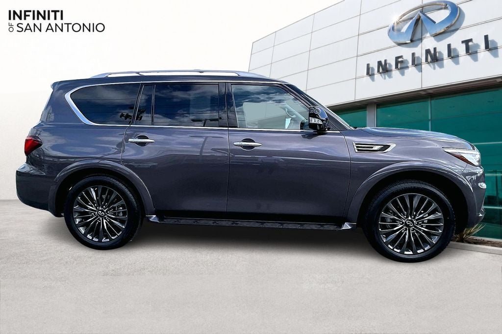 2024 INFINITI QX80 Premium Select