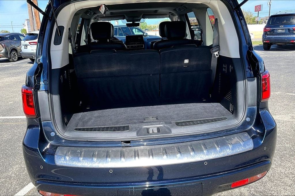 2024 INFINITI QX80 LUXE