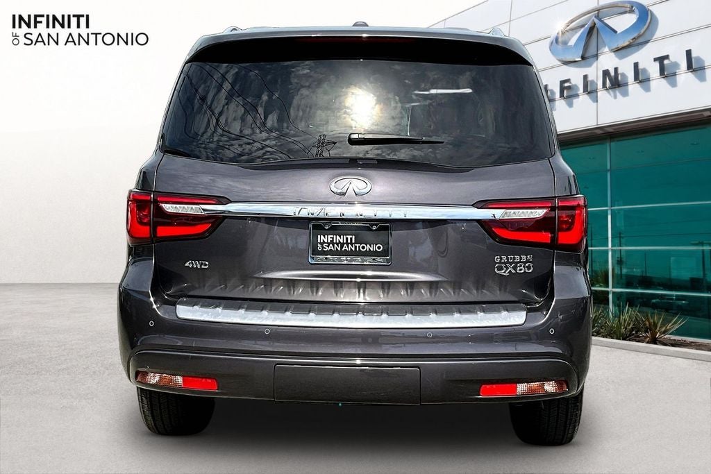 2024 INFINITI QX80 LUXE