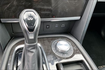 2024 INFINITI QX80 LUXE