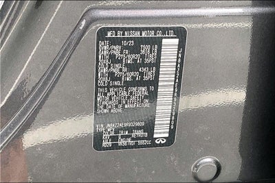 2024 INFINITI QX80 LUXE