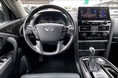 2024 INFINITI QX80 LUXE
