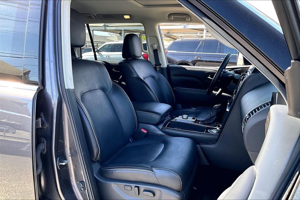 2024 INFINITI QX80 LUXE
