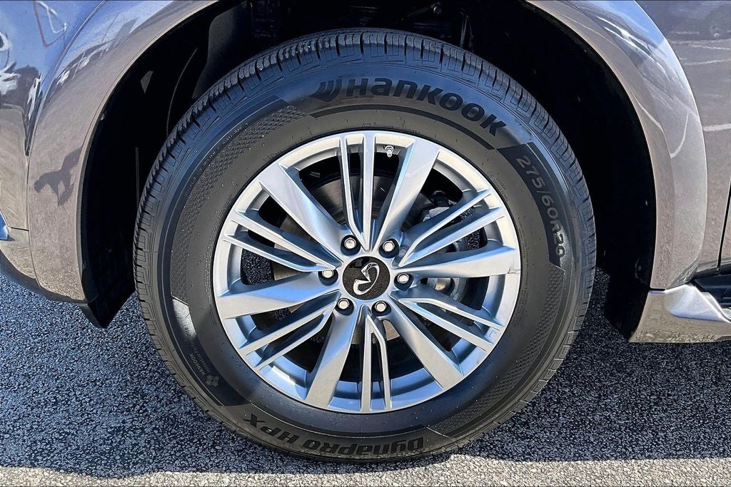 2024 INFINITI QX80 LUXE