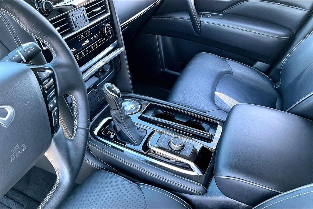 2024 INFINITI QX80 LUXE
