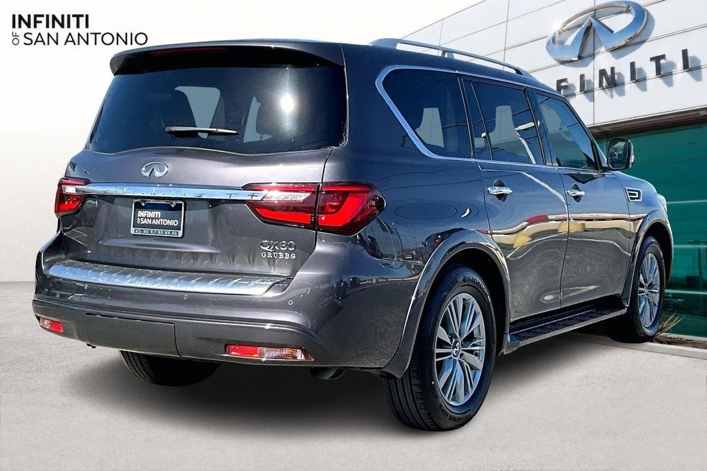 2024 INFINITI QX80 LUXE