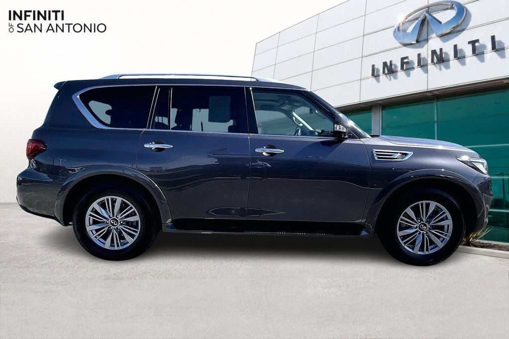 2024 INFINITI QX80 LUXE