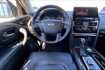 2024 INFINITI QX80 LUXE