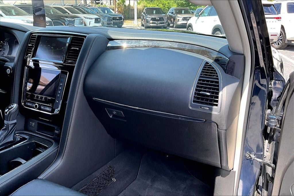 2021 INFINITI QX80 LUXE