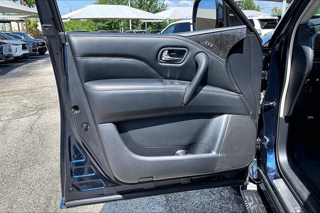 2021 INFINITI QX80 LUXE