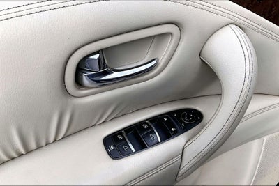 2016 INFINITI QX80 Base