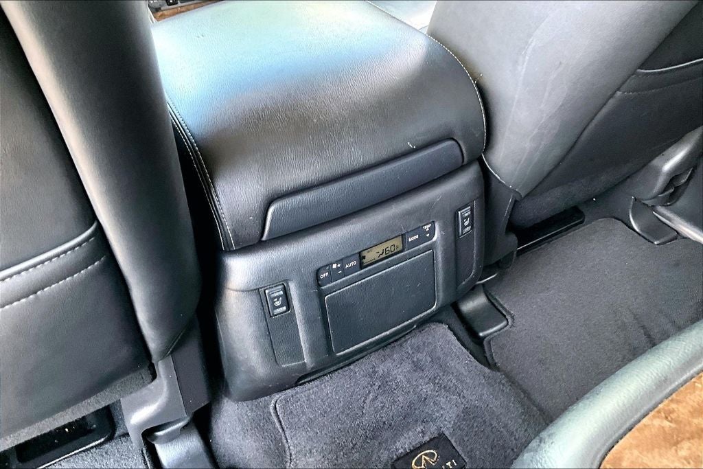2015 INFINITI QX80 Base