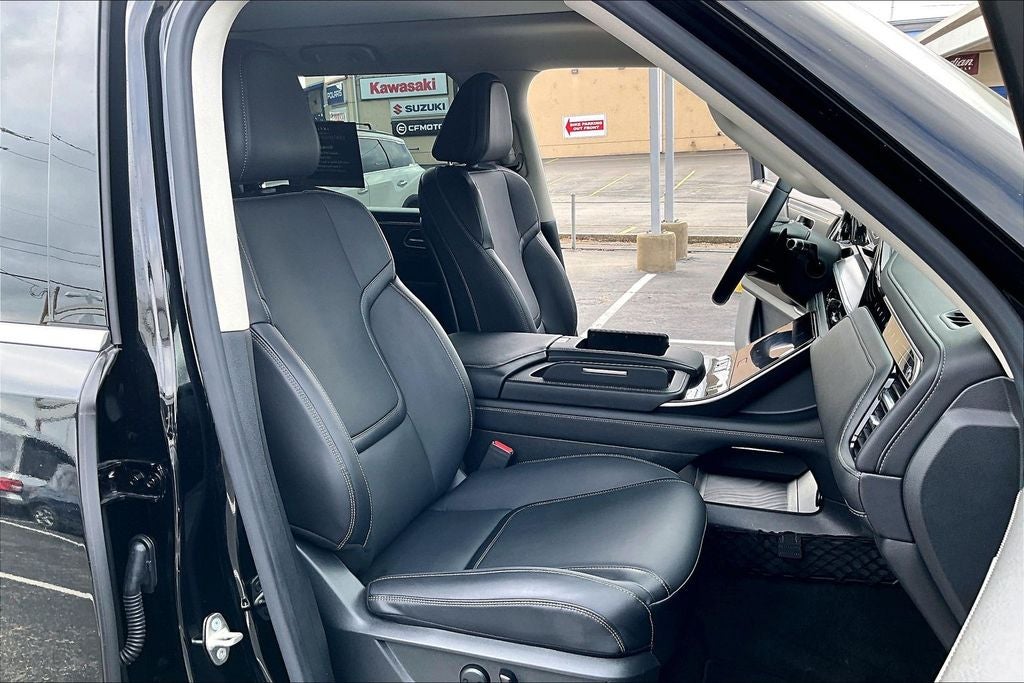 2025 INFINITI QX80 PURE