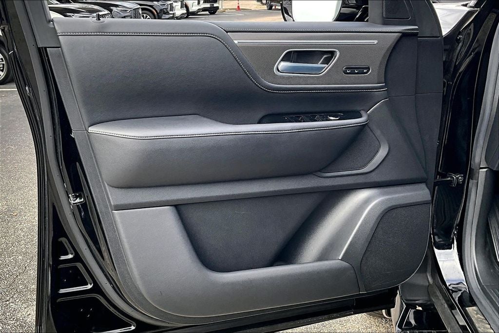 2025 INFINITI QX80 PURE