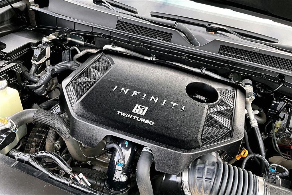 2025 INFINITI QX80 PURE