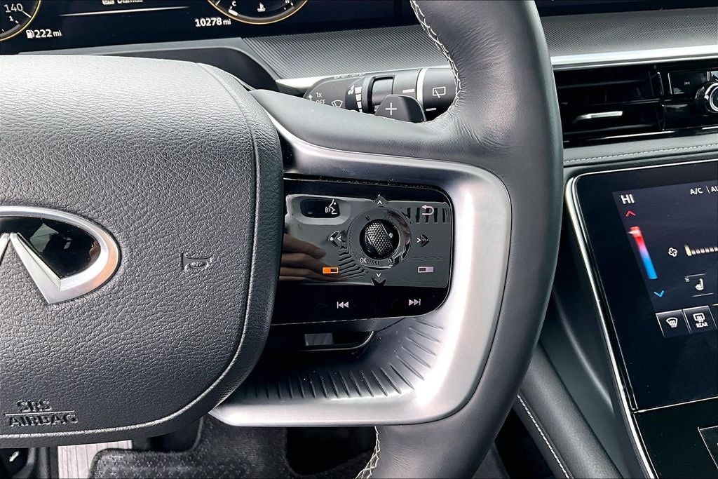 2025 INFINITI QX80 PURE