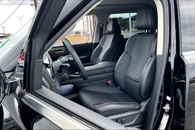 2025 INFINITI QX80 PURE