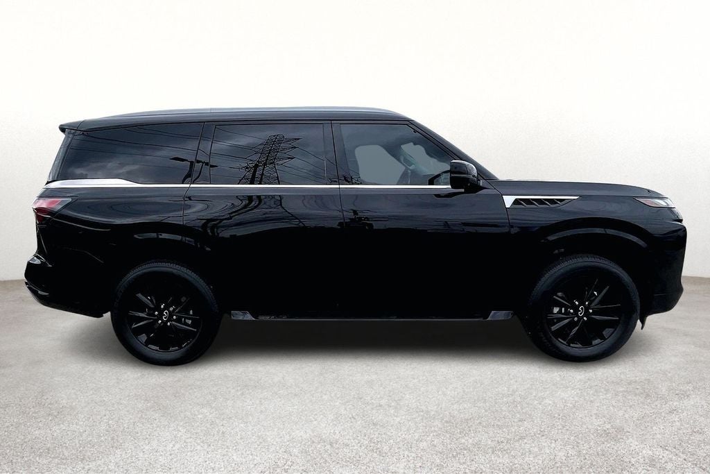 2025 INFINITI QX80 PURE