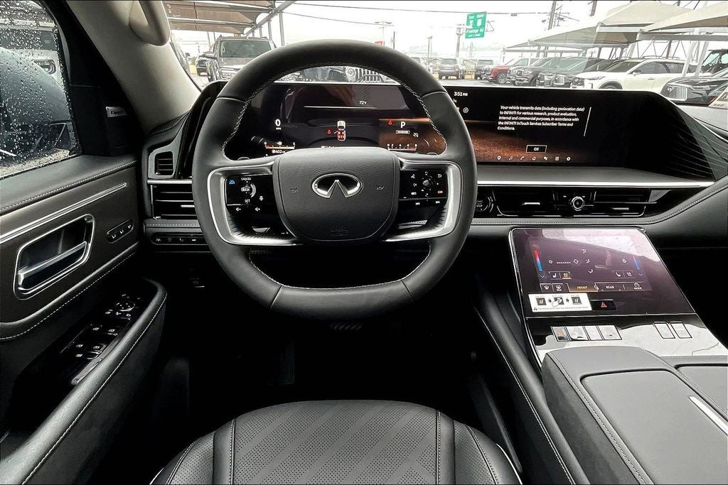 2026 INFINITI QX80 LUXE