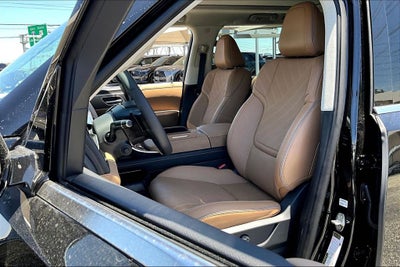 2026 INFINITI QX80 LUXE