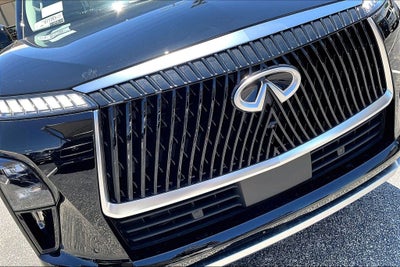 2026 INFINITI QX80 LUXE