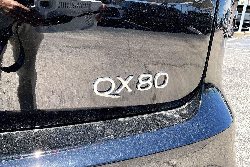 2026 INFINITI QX80 LUXE