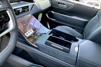 2027 INFINITI QX80 LUXE