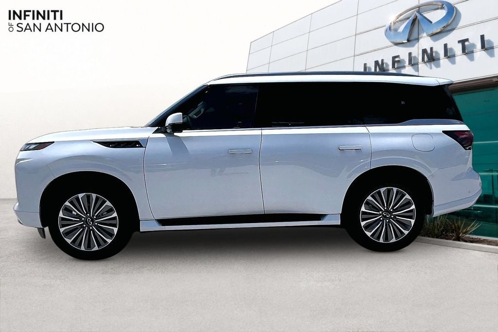 2027 INFINITI QX80 LUXE