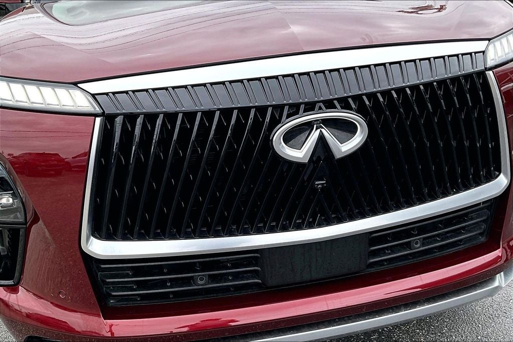 2025 INFINITI QX80 LUXE