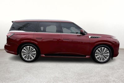 2025 INFINITI QX80 LUXE