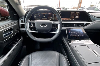 2025 INFINITI QX80 LUXE