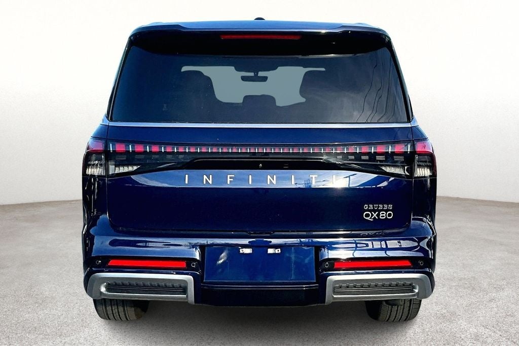 2025 INFINITI QX80 LUXE
